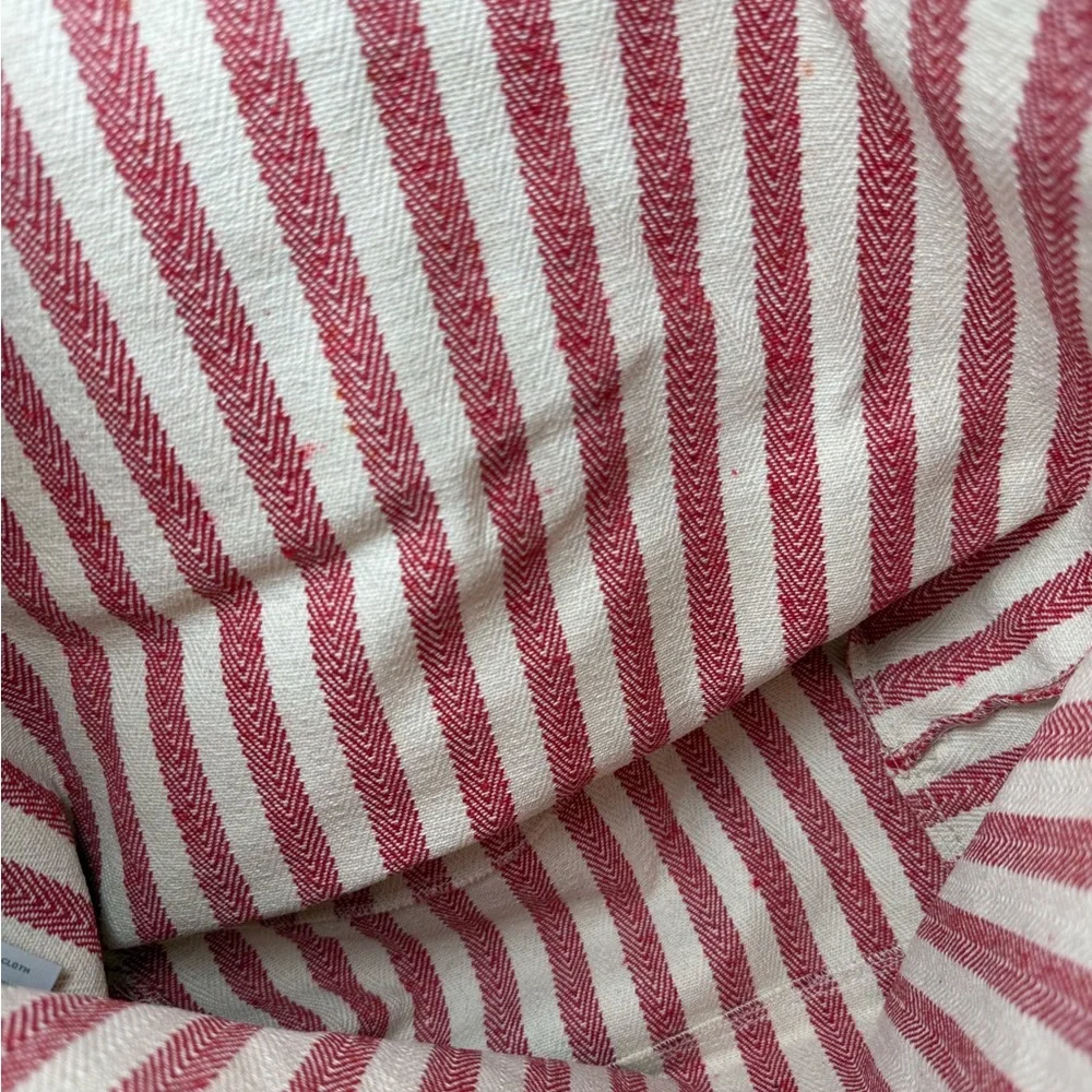 Barnes & Noble Red and White Striped Canvas Style Tote Bag - Picture 3 of 3